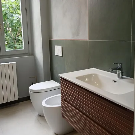 Flat 14 Lecco Apartment