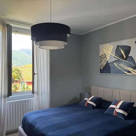 Flat 14 Lecco Lägenhet