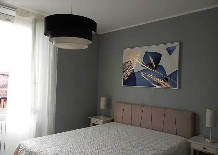 Flat 14 Lecco Lägenhet *