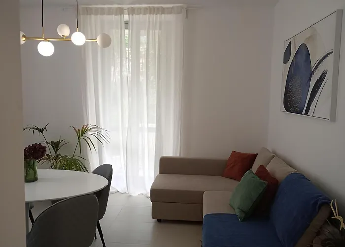 Flat 14 Lecco Apartment