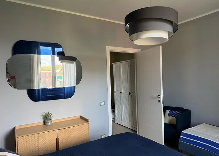 Flat 14 Lecco Lägenhet *